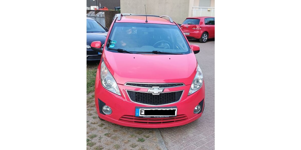 Chevrolet Spark 125.000 km 1.899 &euro; Essen 45279