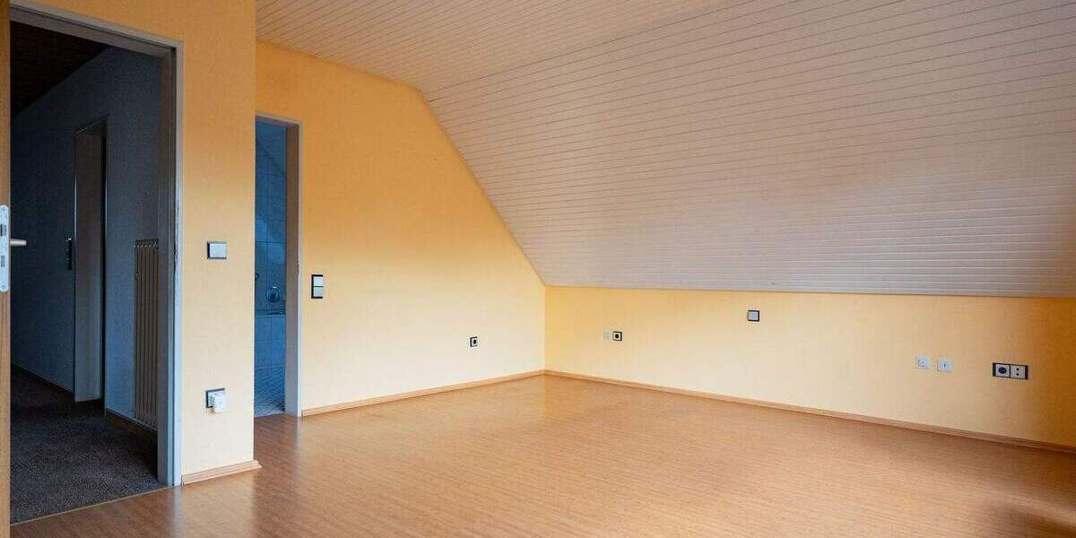 Einfamilienhaus Krefeld Inrath/Kliedbruch - 7 Zimmer, 166 m&sup2;, 549.000&euro; | Angebot:25800732