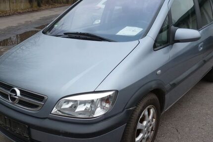 Opel Zafira 159.000 km 1.150 &euro; Bottrop 46238
