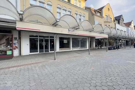 Top-Gewerbefläche in Marl-Hüls – 655 m² Verkaufs-, Büro- & Lagerfläche mit Parkplätzen - Gewerbeobjekt Marl Hüls-Süd | Angebot:25839488