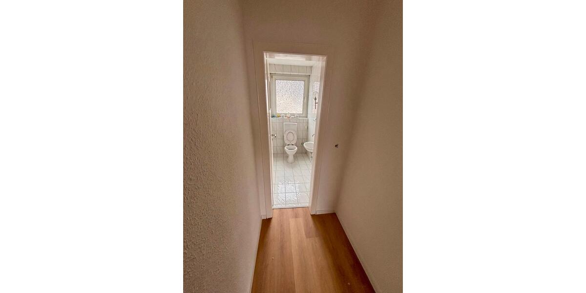 Etagenwohnung Essen Huttrop - 3 Zimmer, 76 m&sup2;, 998&euro; | Angebot:25831686