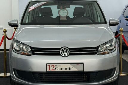 VW Touran 104.763 km 9.799 &euro; Oberhausen 46049