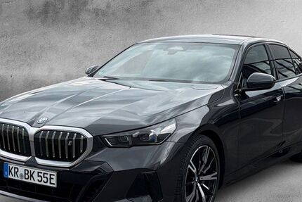 BMW i5 10.000 km 62.990 &euro; Krefeld 47800