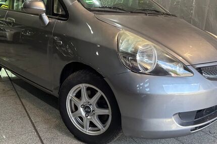 Honda Jazz 170.200 km 1.990 &euro; Duisburg 47059
