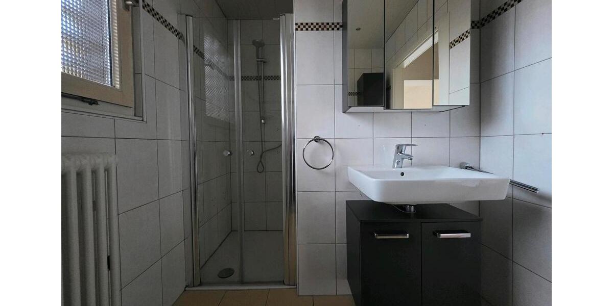 Hochparterre Neukirchen-Vluyn Vluyn - 4 Zimmer, 93 m&sup2;, 210.000&euro; | Angebot:26186590