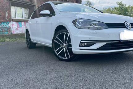 VW Golf 178.000 km 13.000 &euro; Dinslaken 46535