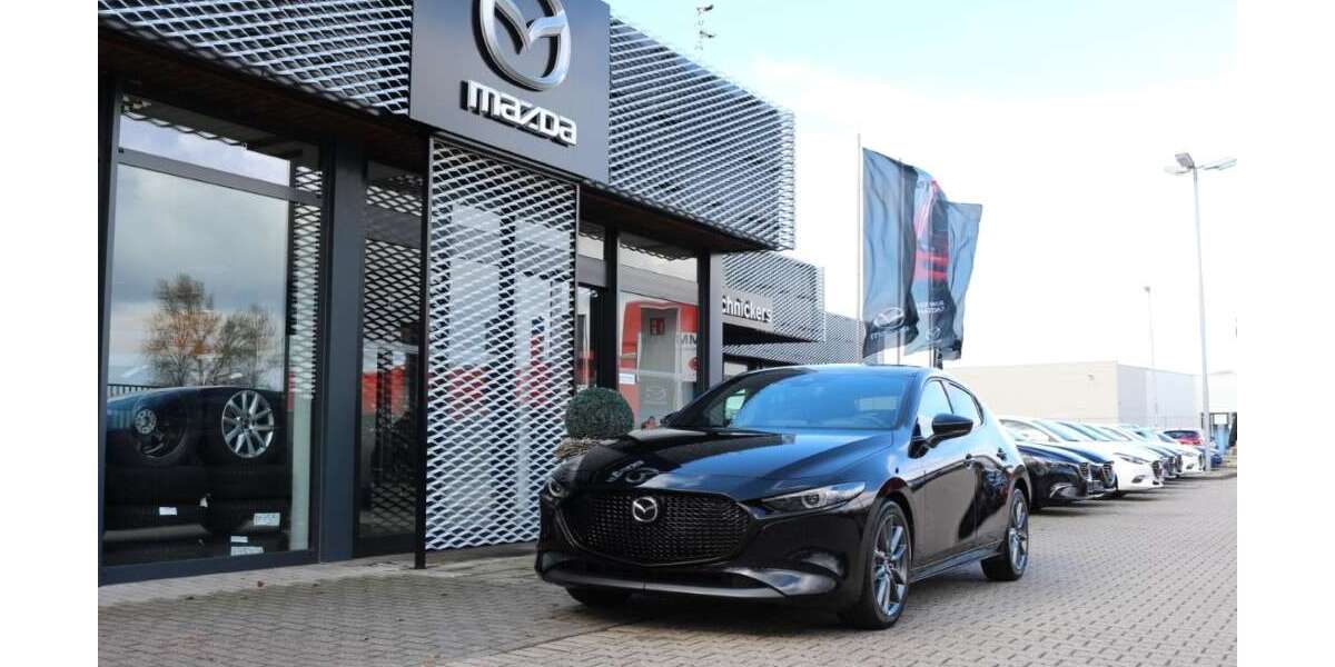 Mazda 3 96.586 km 17.740 &euro; Moers 47441