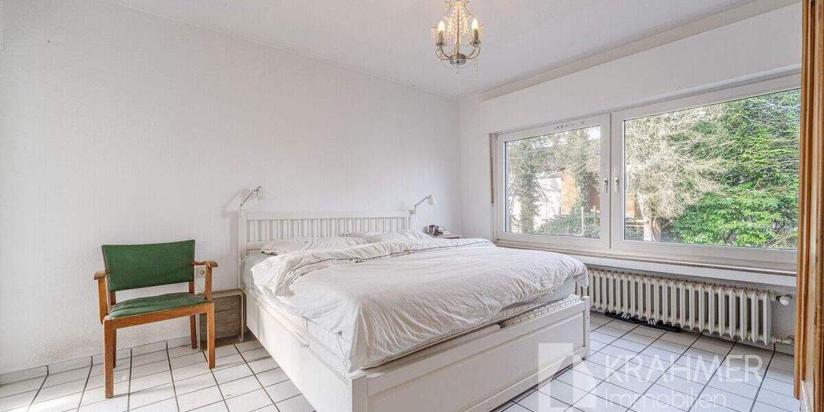 Einfamilienhaus Moers Kapellen-Mitte - 9 Zimmer, 181 m&sup2;, 649.000&euro; | Angebot:25684258