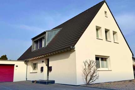Haus Krefeld Gellep-Stratum - 5 Zimmer, 148 m&sup2;, 590.000&euro; | Angebot:26255755