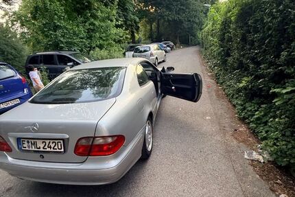 Mercedes-Benz CLK 200 332.000 km 1.400 &euro; Essen 45326