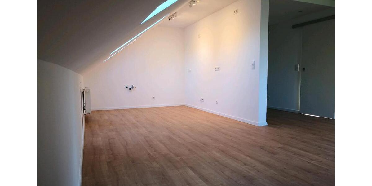 Dachgeschoßwohnung Mülheim an der Ruhr Dümpten - 1.5 Zimmer, 51 m&sup2;, 155.000&euro; | Angebot:27096044