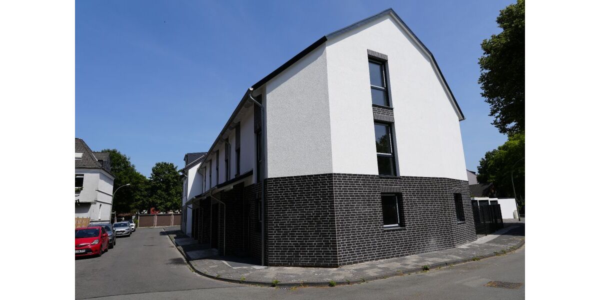 Provisionsfrei* Eckhaus EFH Endhaus mit PV 10,4 KW+Garage 140m zum Rheinufer Energiebedarf 22,4 kWhm2a - Einfamilienhaus Duisburg Essenberg | Angebot:26163676