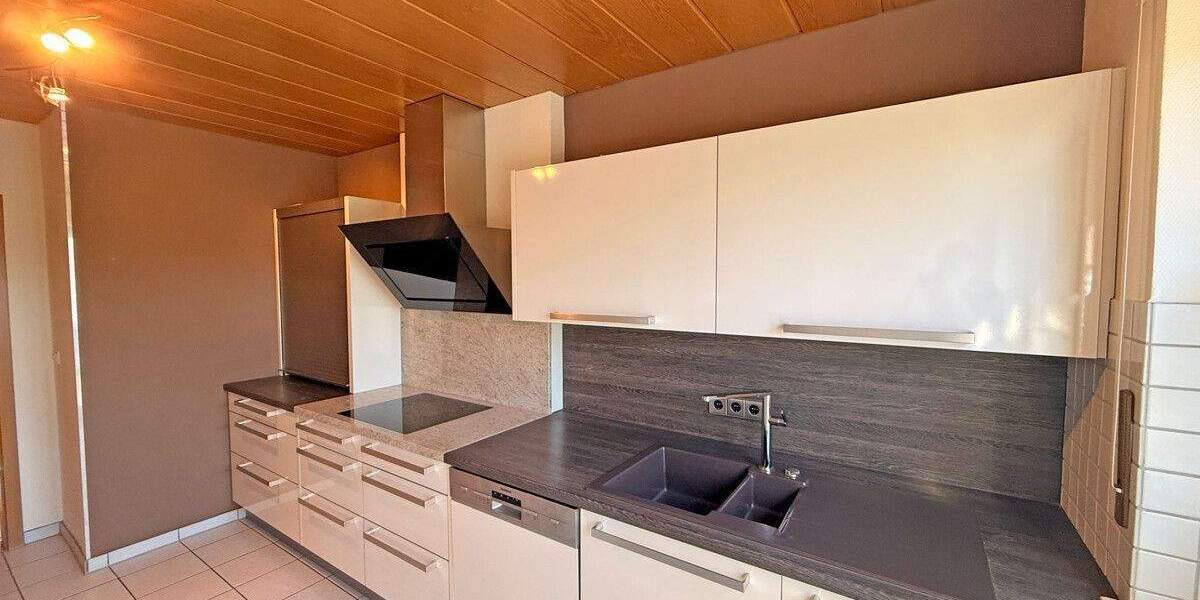 Etagenwohnung Dinslaken Bruch - 4 Zimmer, 115 m&sup2;, 229.000&euro; | Angebot:25684457