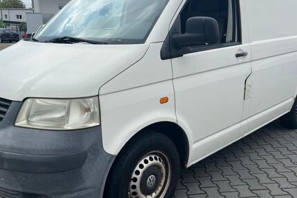 VW T5 Transporter 391.000 km 1.950 &euro; Essen 45356