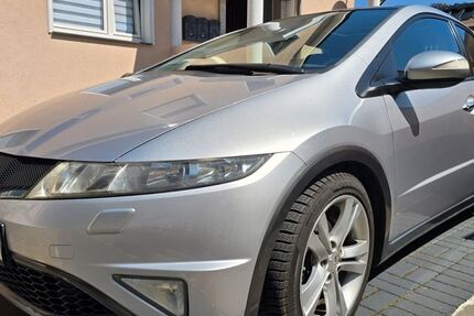 Honda Civic 92.000 km 7.990 &euro; Kamp-Lintfort 47475