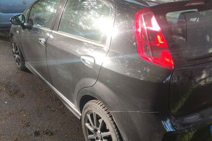 Fiat Punto 261.000 km 2.600 &euro; Duisburg 47059