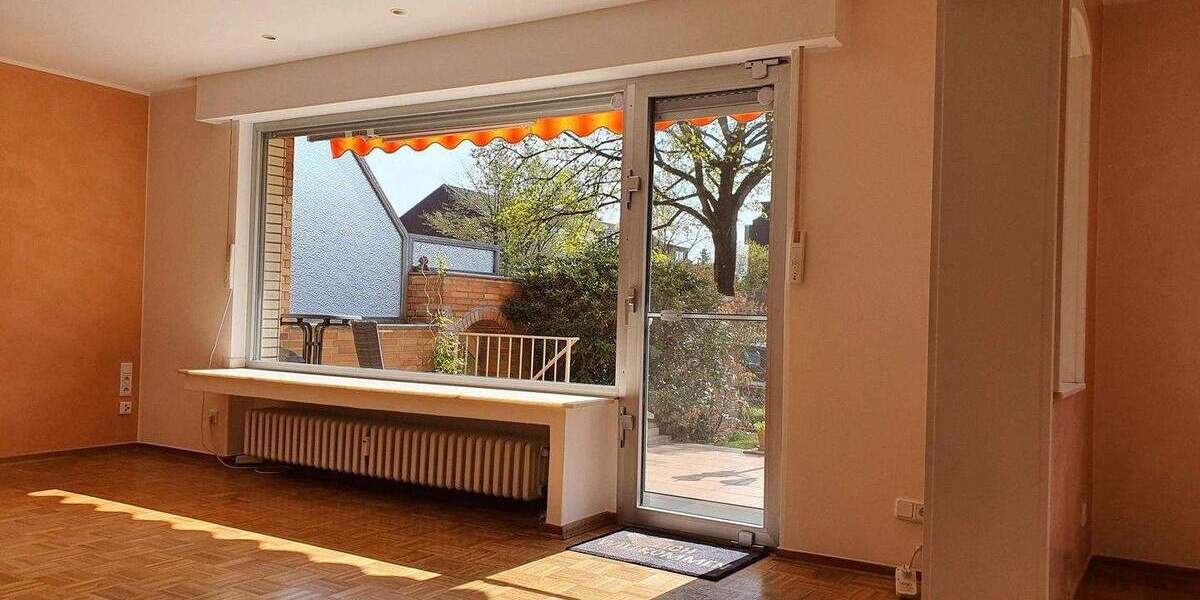 Etagenwohnung Duisburg Rahm - 4 Zimmer, 130 m&sup2;, 1.800&euro; | Angebot:25854102