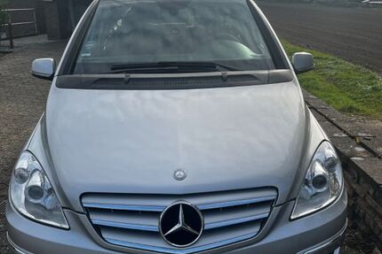 Mercedes-Benz B 180 90.353 km 8.600 &euro; Kamp-Lintfort 47475