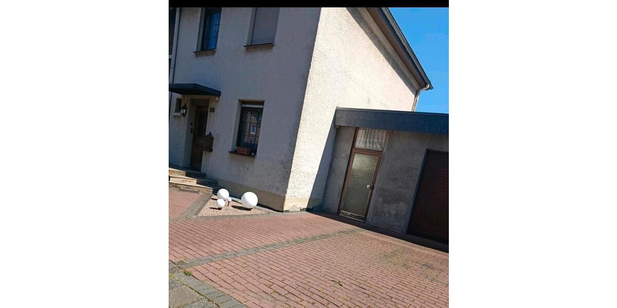 Doppelhaushälfte Duisburg Rheinhausen - 4 Zimmer, 75 m&sup2;, 175.000&euro; | Angebot:26302960