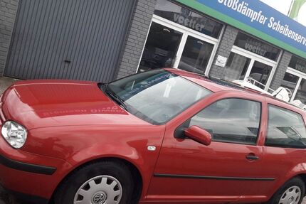 VW Golf 105.000 km 2.999 &euro; Krefeld 47800