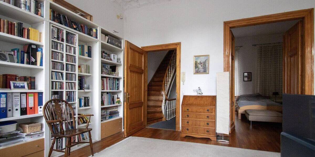 Einfamilienhaus Krefeld Stadtmitte - 1 Zimmer, 237 m&sup2;, 435.000&euro; | Angebot:26806672