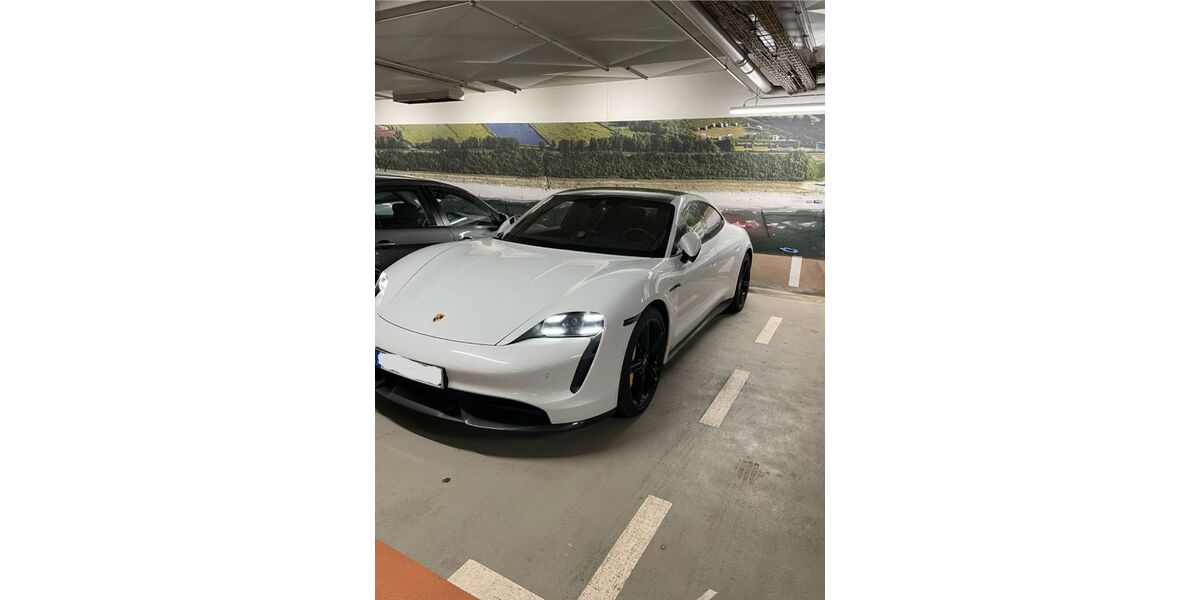 Porsche Taycan 36.000 km 79.761 &euro; Wesel 46485