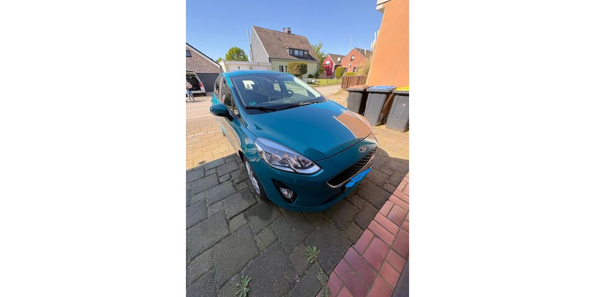 Ford Fiesta 43.000 km 9.000 &euro; Voerde 46562