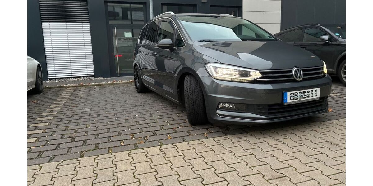 VW Touran 101.000 km 22.000 &euro; Gelsenkirchen 45878