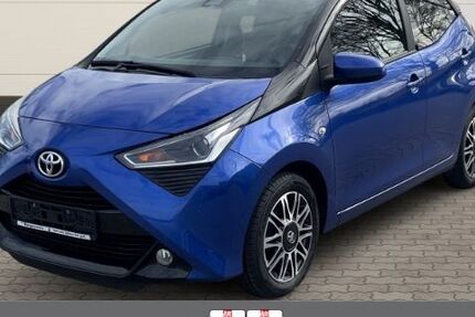 Toyota Aygo (X) 81.750 km 9.900 &euro; Dorsten 46286