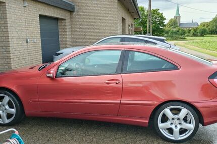 Mercedes-Benz C 230 224.210 km 3.999 &euro; Alpen 46519