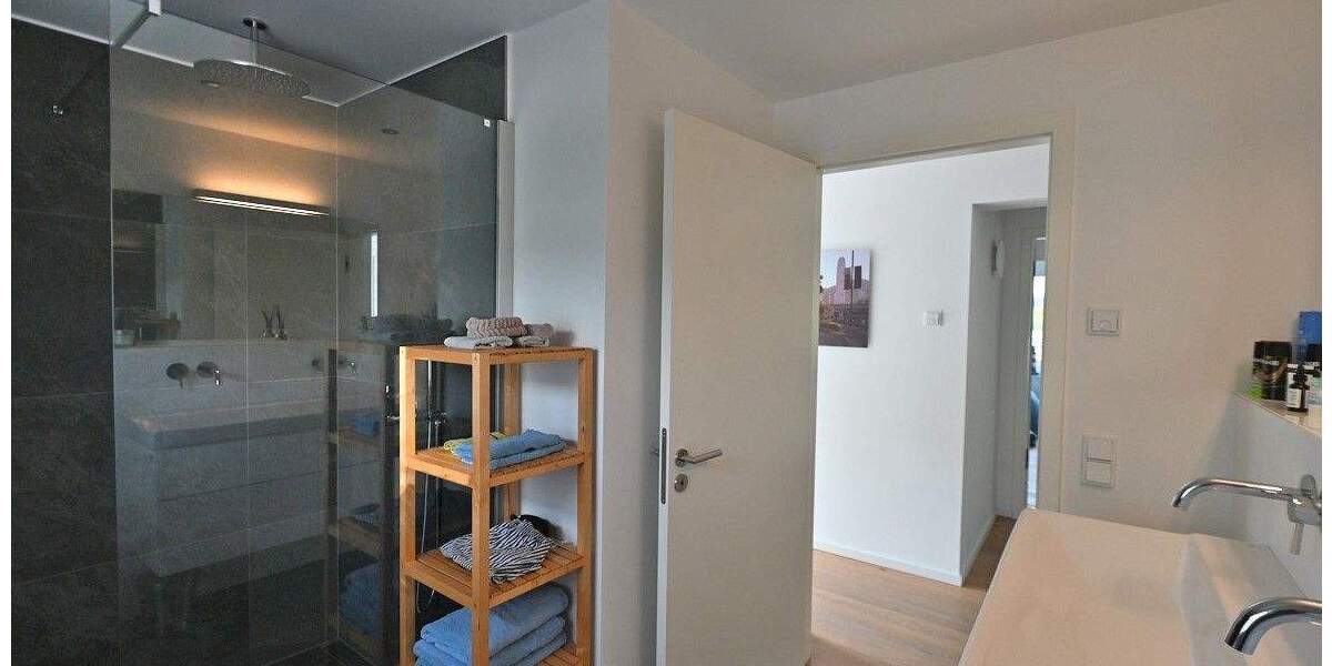 Einfamilienhaus Mülheim Broich - 7 Zimmer, 399 m&sup2;, 1.495.000&euro; | Angebot:25663252