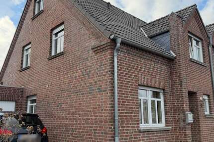 Haus Geldern - 4 Zimmer, 102 m&sup2;, 295.000&euro; | Angebot:26301394