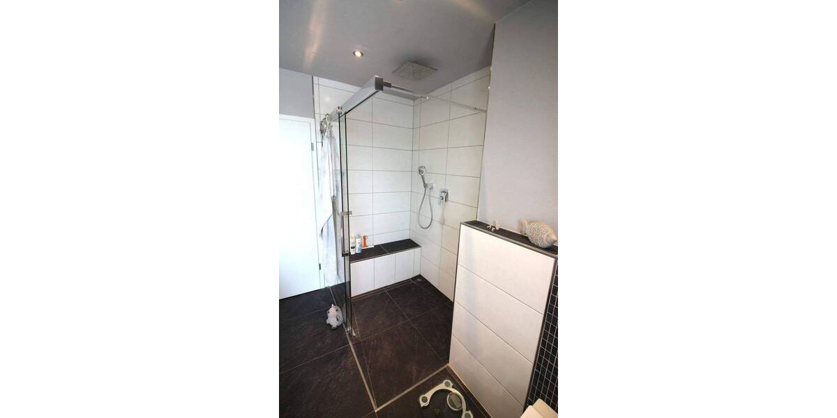 Mehrfamilienhaus, Wohnhaus Rheinberg Ossenberg - 7 Zimmer, 257 m&sup2;, 550.000&euro; | Angebot:26805400