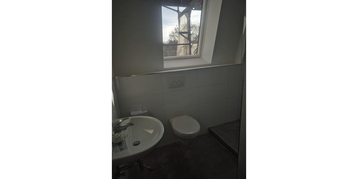 Dachgeschoßwohnung Essen Stadtbezirk III - 3 Zimmer, 79 m&sup2;, 790&euro; | Angebot:25790783