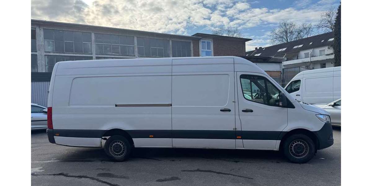 Mercedes-Benz Sprinter 304.254 km 14.161 &euro; Essen 45326