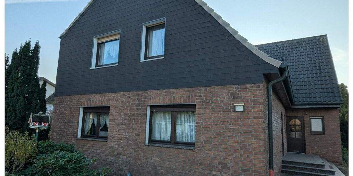 Mehrfamilienhaus, Wohnhaus Voerde - 8 Zimmer, 247 m&sup2;, 499.000&euro; | Angebot:25696499