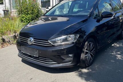 VW Golf 108.406 km 9.890 &euro; Essen 45326