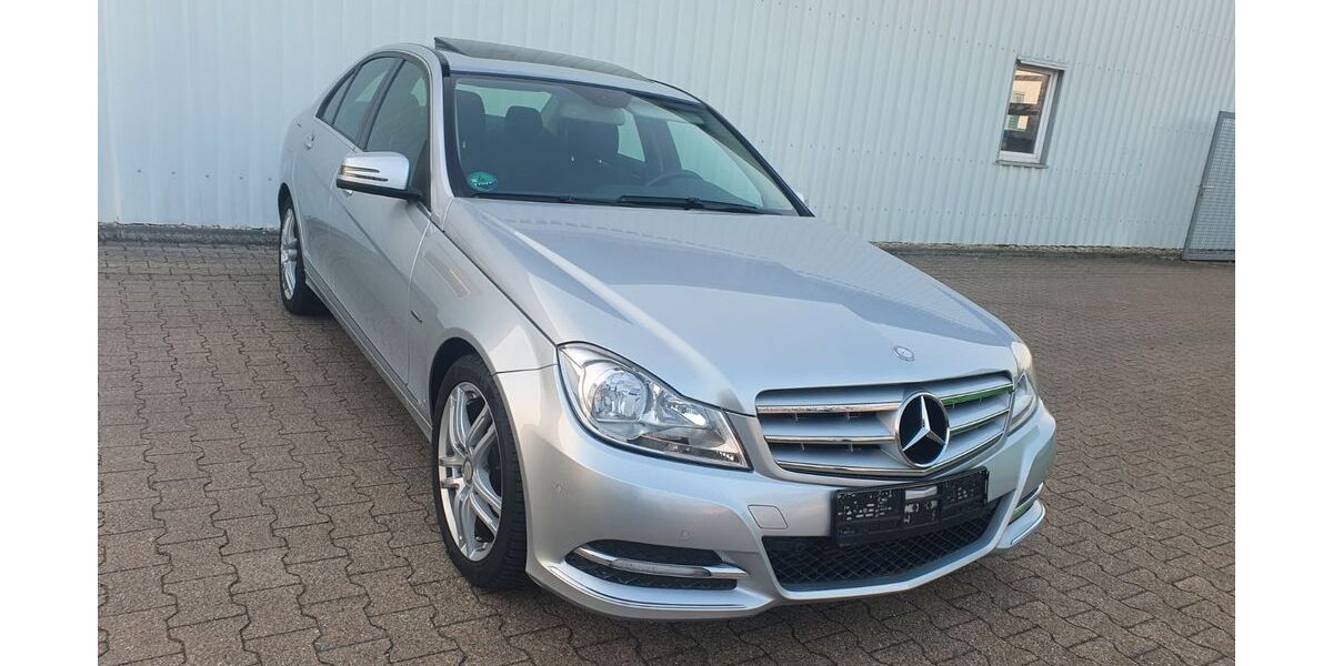 Mercedes-Benz C 180 169.800 km 8.900 &euro; Kamp-Lintfort 47475