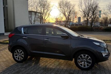 Kia Sportage 109.000 km 13.900 &euro; Krefeld 47800