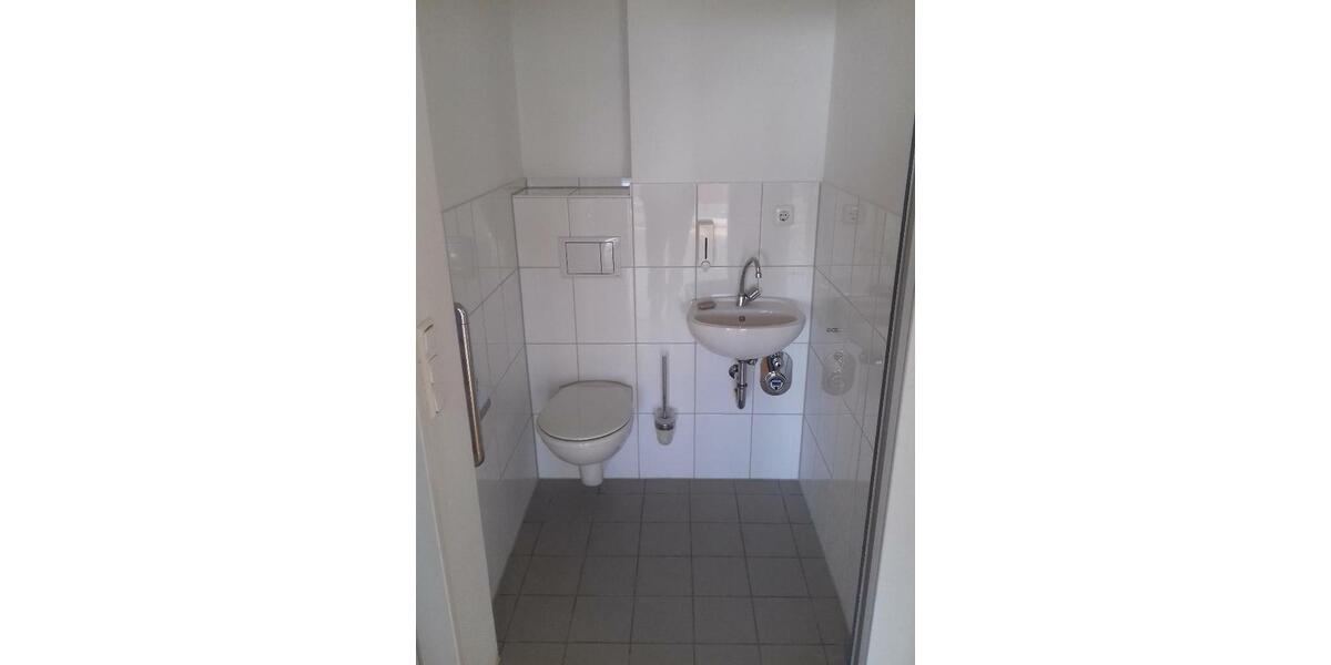 Etagenwohnung Duisburg Essenberg - 3 Zimmer, 84 m&sup2;, 699&euro; | Angebot:8834084