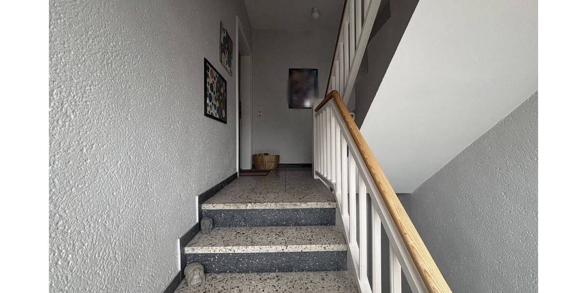 Etagenwohnung Krefeld Stadtmitte - 3 Zimmer, 73 m&sup2;, 135.000&euro; | Angebot:26763671