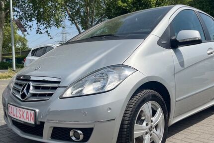 Mercedes-Benz A 180 202.544 km 3.490 &euro; Dinslaken 46539