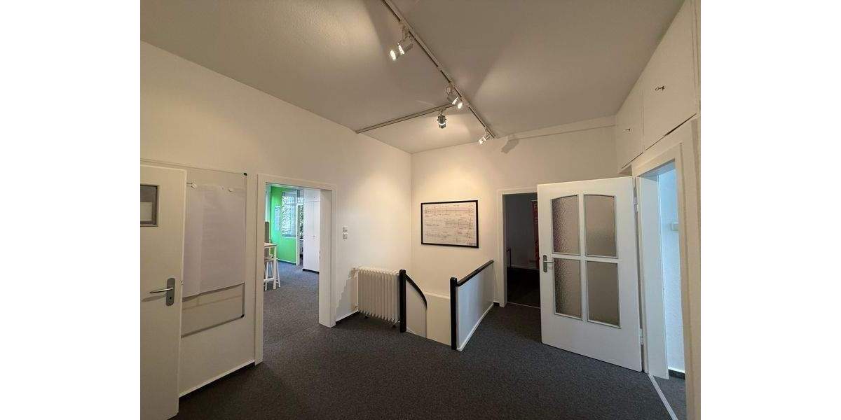 Gewerbeobjekt Essen Holsterhausen - 1.720&euro; | Angebot:25899800