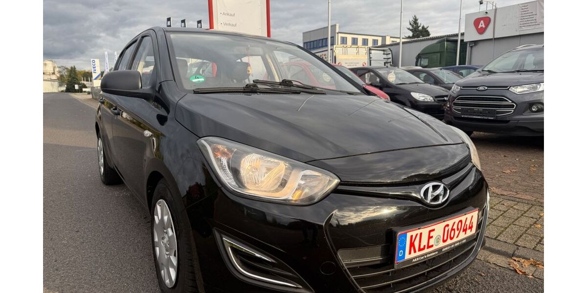 Hyundai i20 124.257 km 3.900 &euro; Geldern 47608