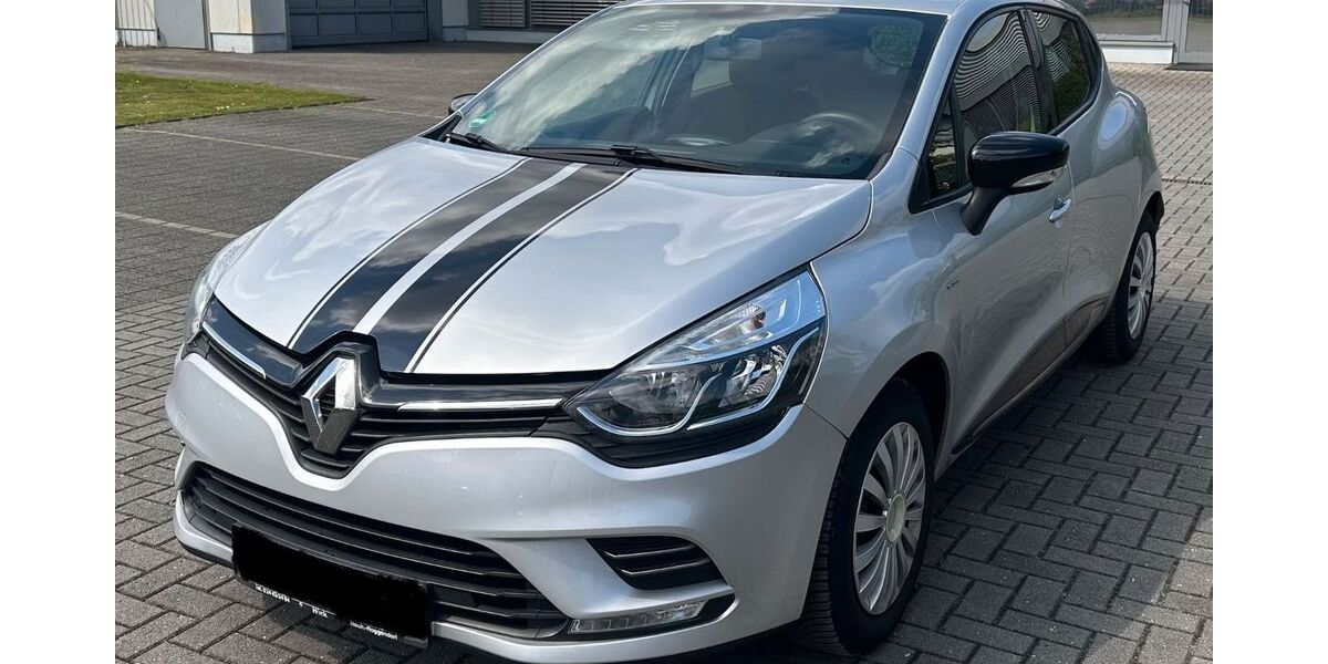 Renault Clio 75.500 km 7.400 &euro; Oberhausen 46049
