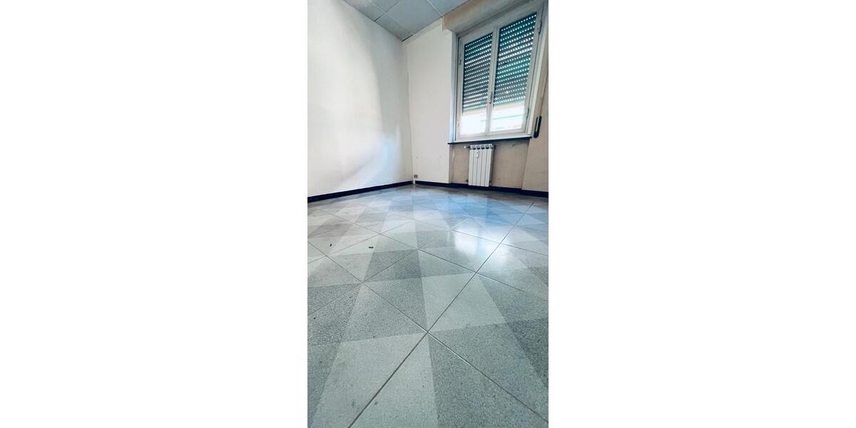 Etagenwohnung Krefeld - 2 Zimmer, 70 m&sup2;, 120.000&euro; | Angebot:24774574