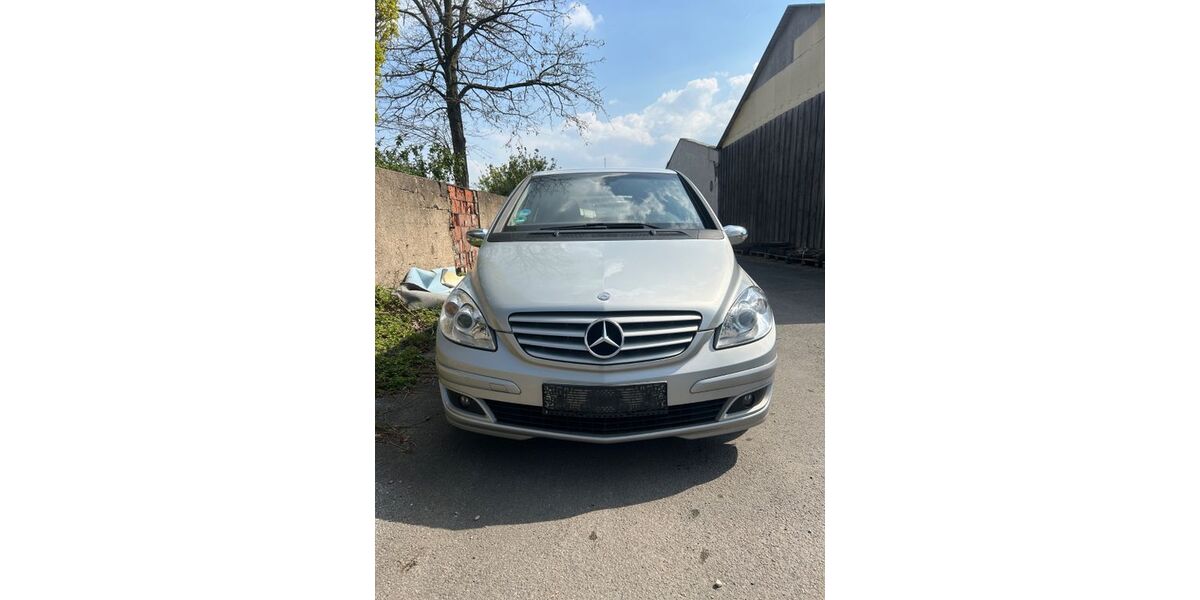 Mercedes-Benz B 170 185.000 km 3.699 &euro; Mülheim an der Ruhr 45481