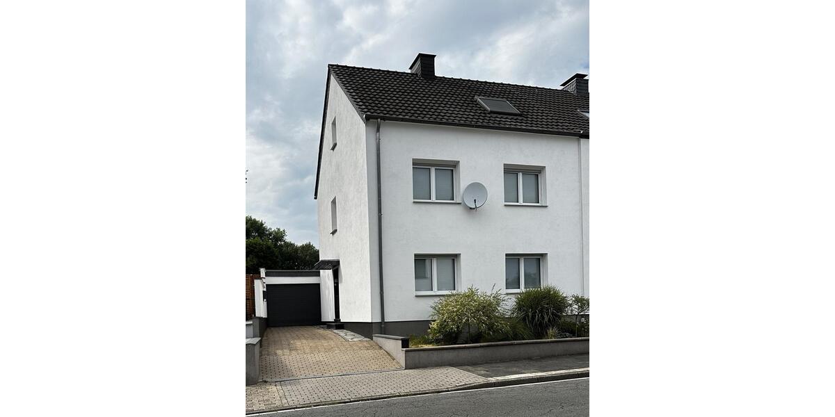 Mehrfamilienhaus, Wohnhaus Duisburg Hochheide - 10 Zimmer, 180 m&sup2;, 530.000&euro; | Angebot:26213235