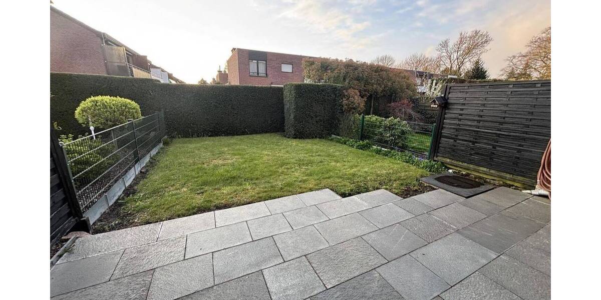 Reihenmittelhaus Krefeld Inrath/Kliedbruch - 4 Zimmer, 112 m&sup2;, 345.000&euro; | Angebot:26205404