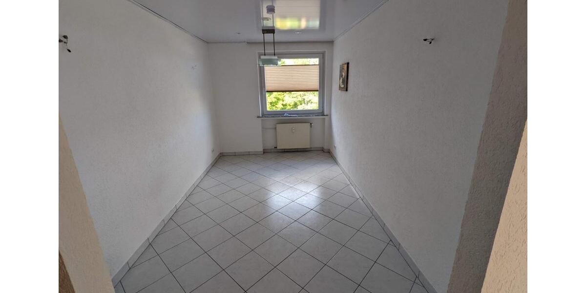 Etagenwohnung Essen Stadtbezirk VIII - 4 Zimmer, 98 m&sup2;, 890&euro; | Angebot:25385658